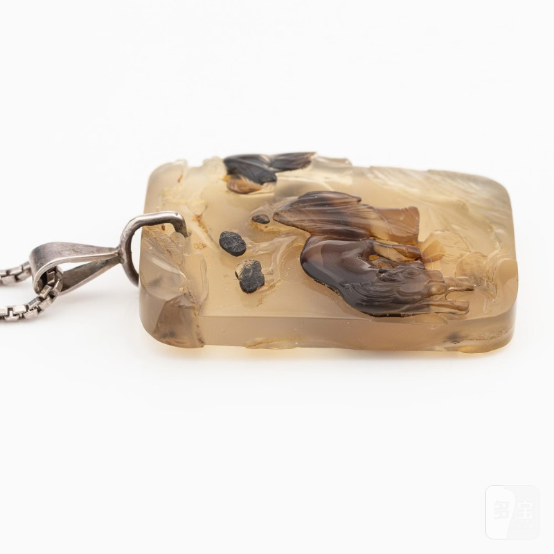 An inscribed and well carved agate 'Scholar and attendant' pendant, - 图6